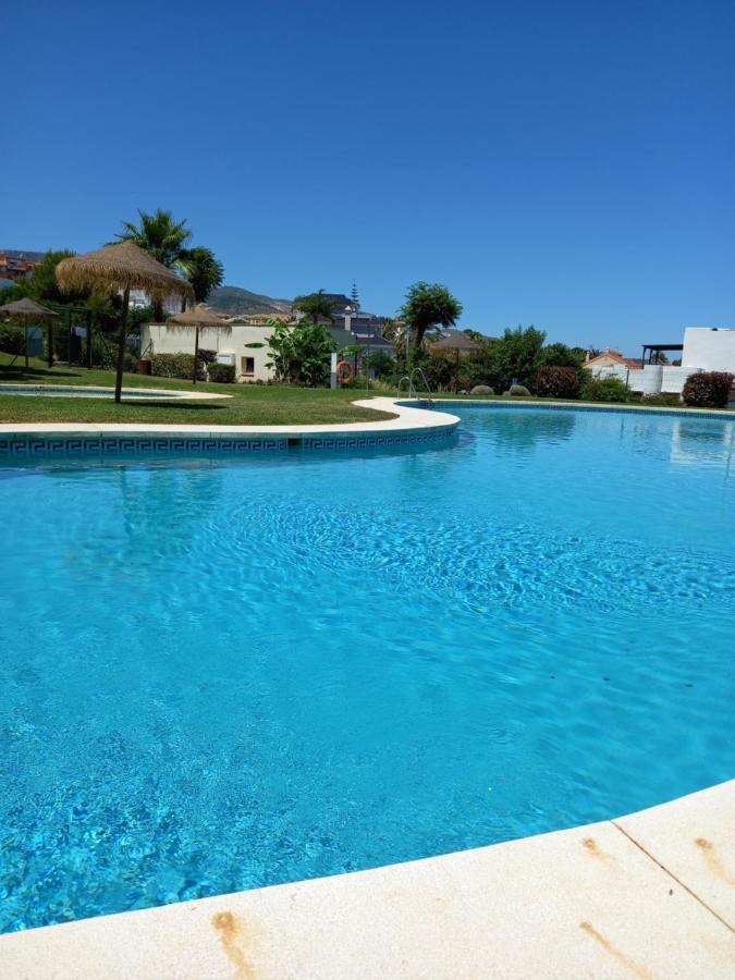 Amplio, Luminoso Y Moderno Apartamento Con Amplia Terraza Y Hermosas Vistas En Exclusiva Urbanizacion Benalmádena Kültér fotó