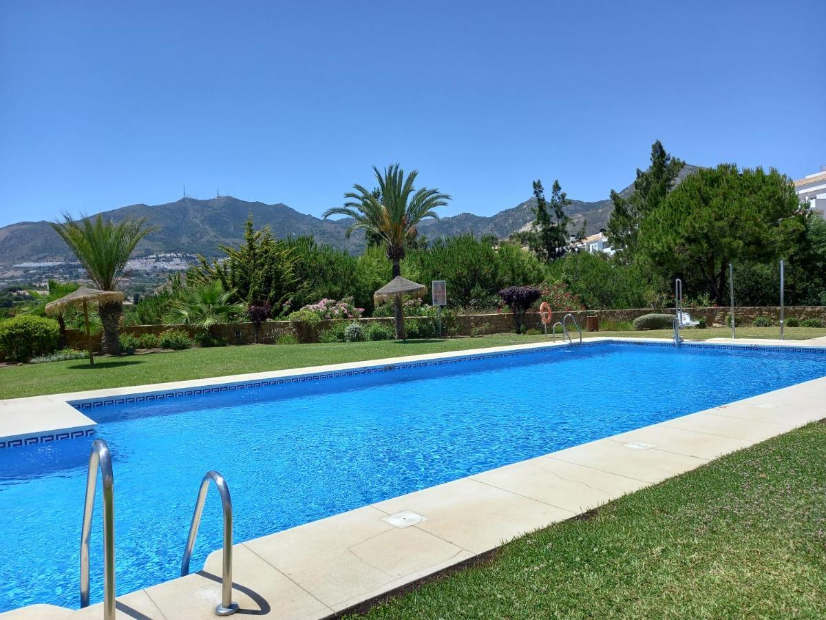 Amplio, Luminoso Y Moderno Apartamento Con Amplia Terraza Y Hermosas Vistas En Exclusiva Urbanizacion Benalmádena Kültér fotó