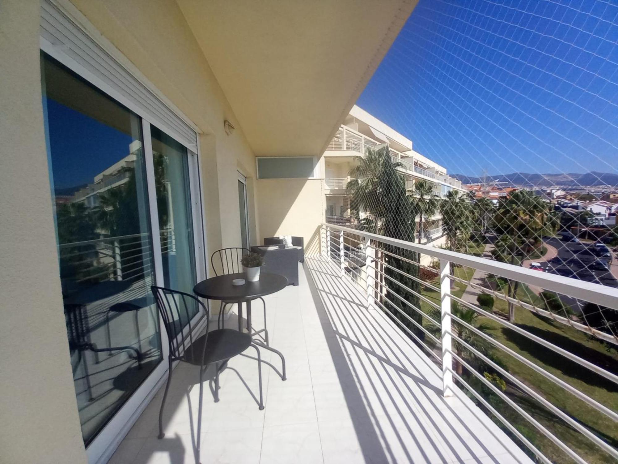 Amplio, Luminoso Y Moderno Apartamento Con Amplia Terraza Y Hermosas Vistas En Exclusiva Urbanizacion Benalmádena Kültér fotó